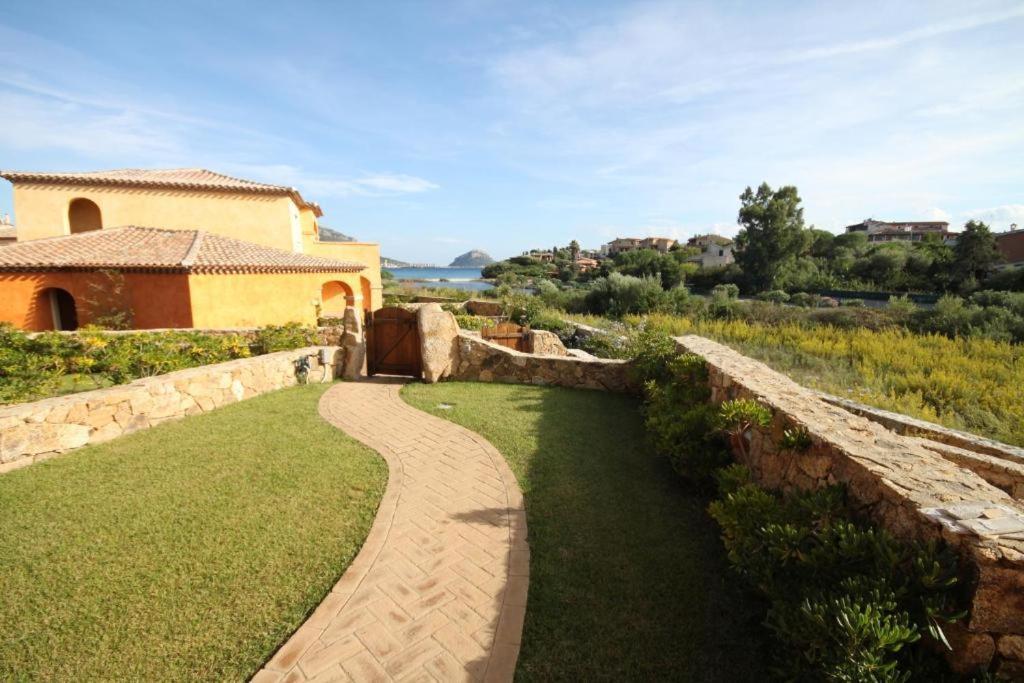 Le Perle Di Golfo Aranci Villa Exterior photo